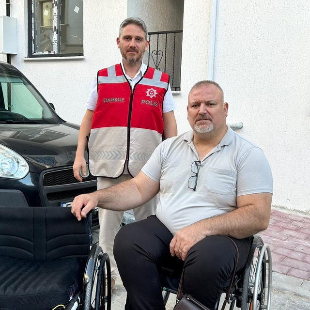 Çanakkale'de engelli milli sporcunun çalınan tekerlekli sandalyesi polisler...
