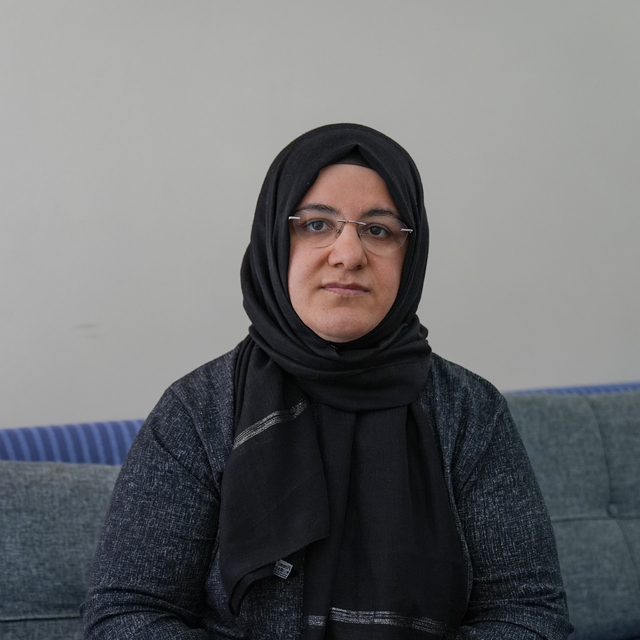 Asansörden düşen koltuğun altında kalan kızını kaybeden anne sorumluların c...