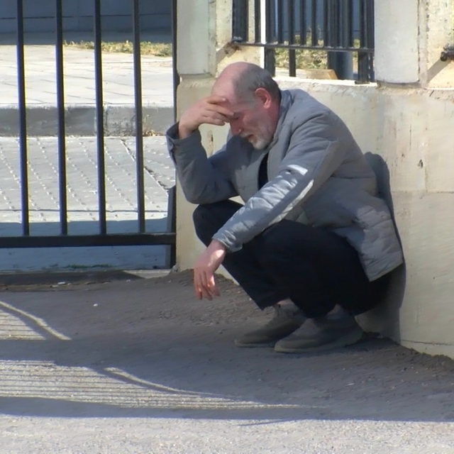 Yangında ölen 3 kişinin cenazesi Adli Tıp'ta; 'annem balkonda çaresizce kur...