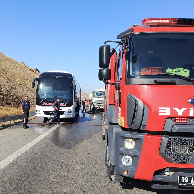 Köşke'te yolcu otobüsünde yangın söndürüldü