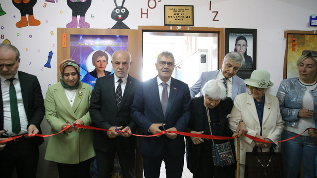 Depremde hayatını kaybeden akademisyenin adı okulda yaşatılacak