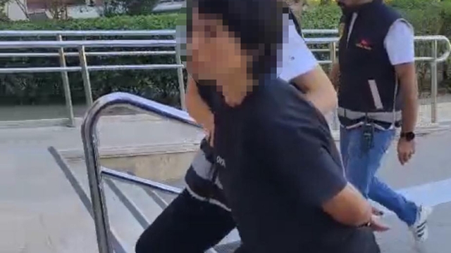 25 yıllık cinayet aydınlatıldı; 2 aylık kız kardeşini yastıkla boğmuş