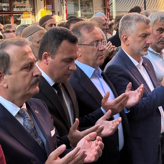 Danıştay Başsavcısı Cevdet Erkan Trabzon'da cenaze törenine katıldı