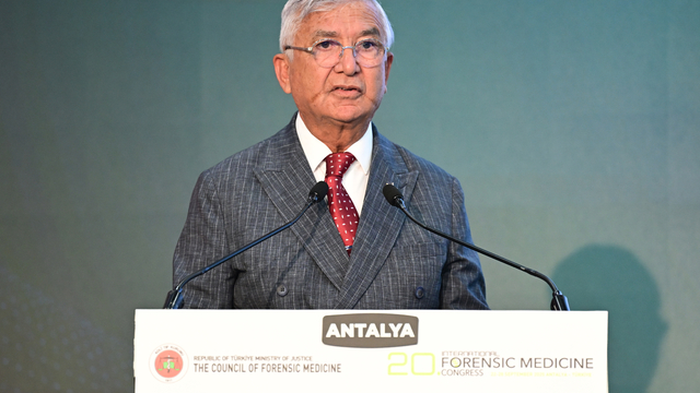 Uluslararası 20. Adli Tıp Günleri 2. gün oturumlarıyla devam etti