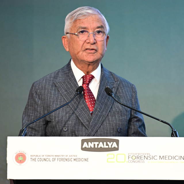 Uluslararası 20. Adli Tıp Günleri 2. gün oturumlarıyla devam etti