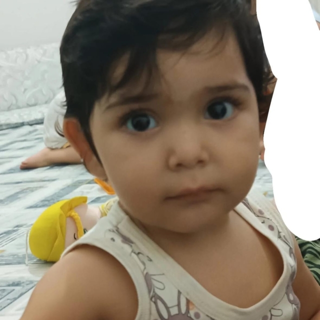 Diyarbakır'daki yangında ölen Sultan bebek toprağa verildi