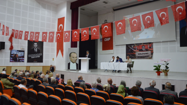 CHP Havza İlçe Başkanlığına yeniden Şener Geçit seçildi