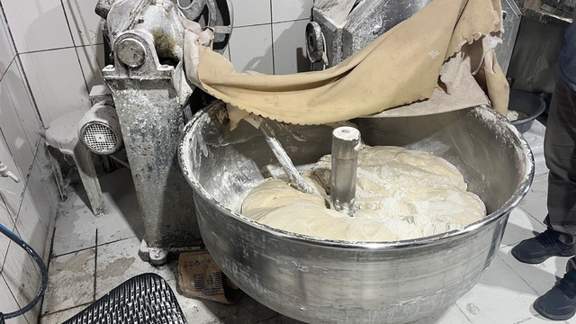 Edirne'de ruhsatı olmayan ve izinsiz işletilen ekmek fırını mühürlendi