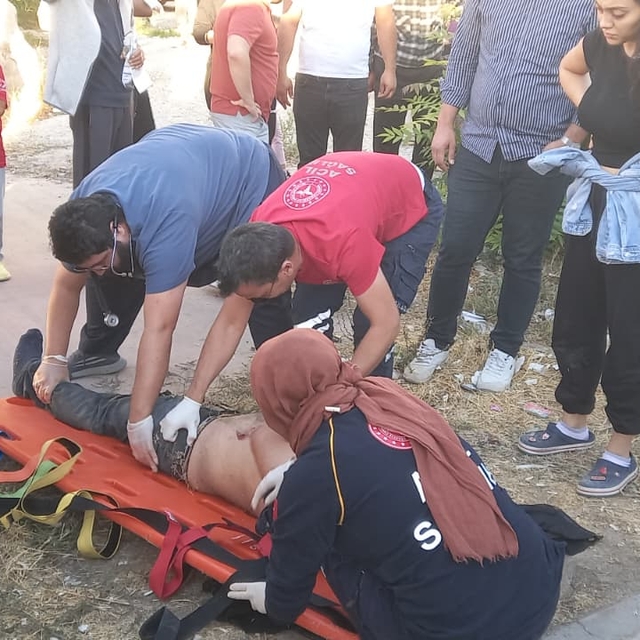 Doktorun kazayı görüp müdahale ettiği yaralı, aynı hastanede çalıştığı hemş...