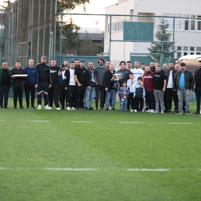 Taraftar gruplarından Trabzonspor'a moral ziyareti
