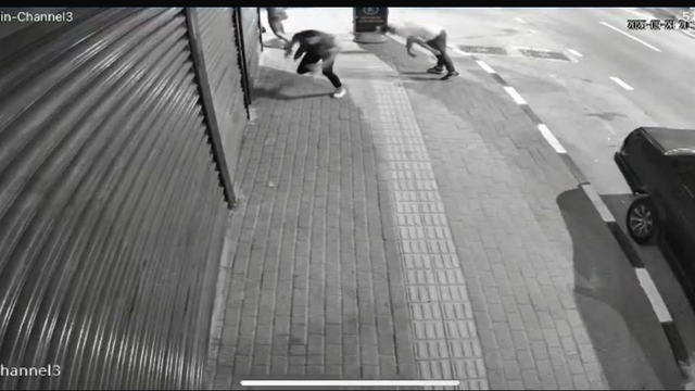 Tartıştığı kişiyi tabancayla başından vurdu; olay anı kamerada (2)