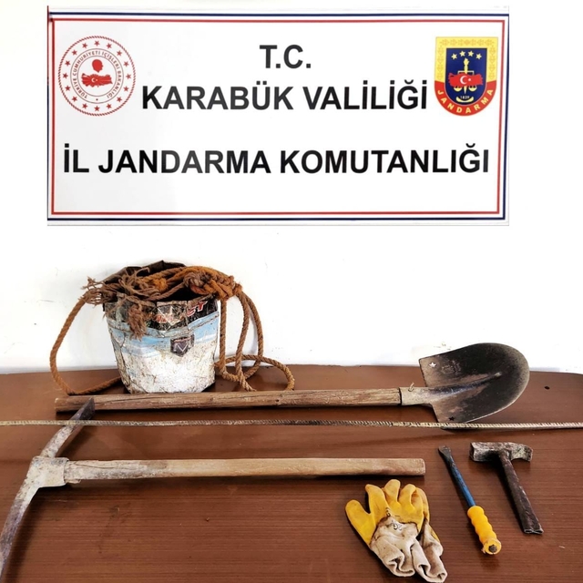 Karabük'te izinsiz kazı yapan 2 zanlı yakalandı