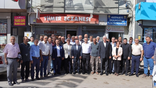 AK Parti Erzurum Milletvekili Mehmet Emin Öz, Adana'da parti teşkilatıyla buluştu