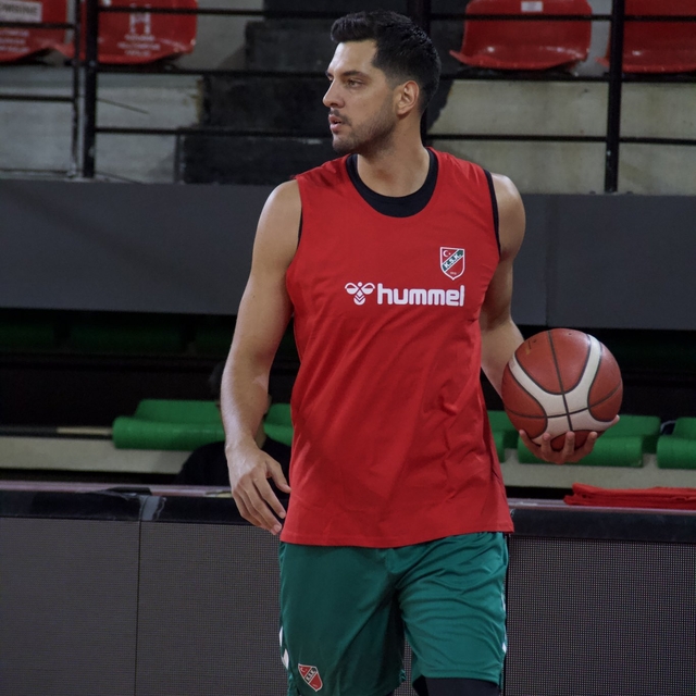 Karşıyaka potasında Egemen belirsiz