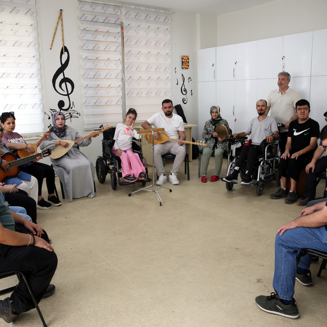 "UNESCO Müzik Şehri" Şanlıurfa'da engelliler ve özel gereksinimli bireyler...