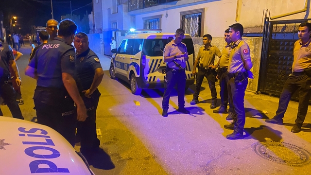 Adana'da komşuların kavgası: 3 yaralı, 7 gözaltı