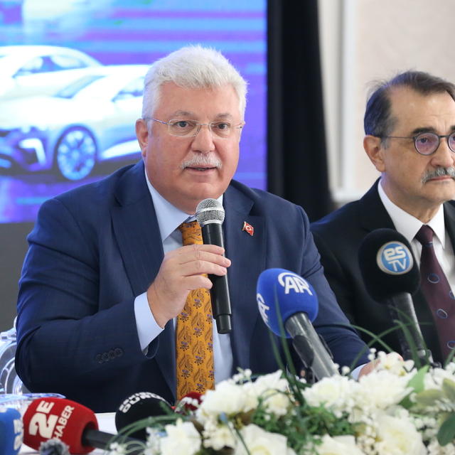 AK Parti Grup Başkanvekili Akbaşoğlu, Eskişehir'de konuştu: