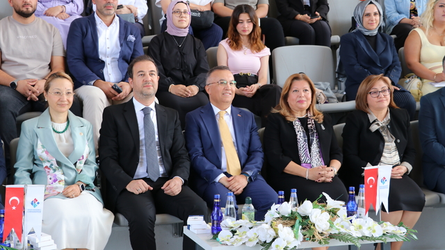 HKÜ'de oryantasyon dersi açılışı yapıldı