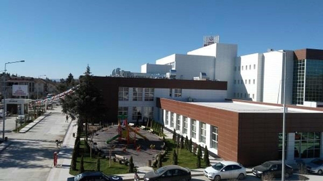 Denizli'de 78 kişi gıda zehirlenmesi şüphesiyle tedaviye alındı