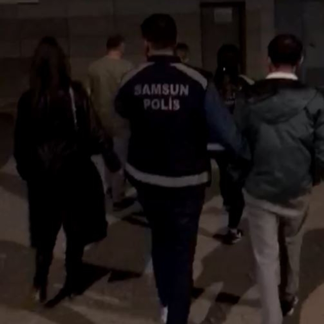Samsun'da masaj salonlarına fuhuş operasyonu; 6 gözaltı