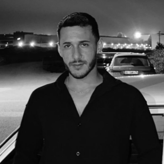 Otomobille çarpışan motosikletin sürücüsü öldü