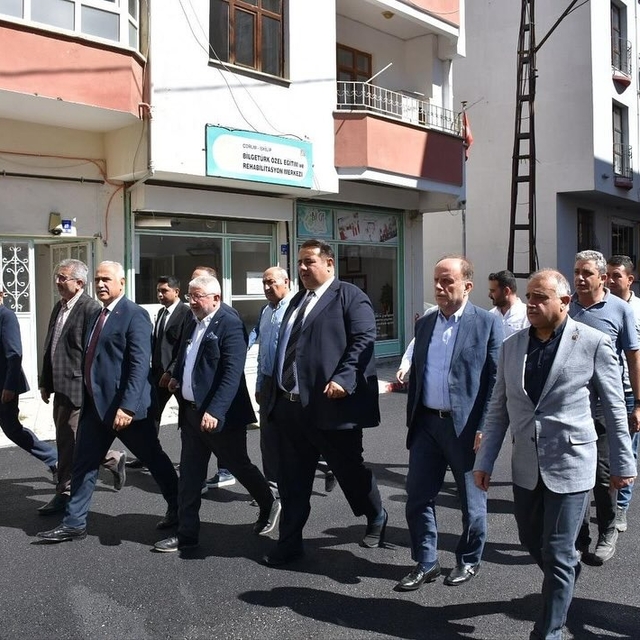 İskilip Belediye Başkanı Çizikci, asfalt çalışmalarını inceledi