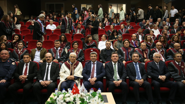 Eskişehir Teknik Üniversitesi'nde 2025-2026 akademik yılı açıldı