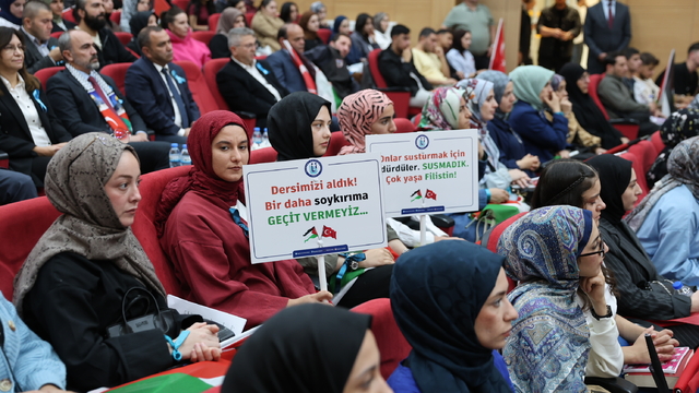 Bayburt Üniversitesinde akademik yıl "İlk Dersim Filistin" temasıyla başladı