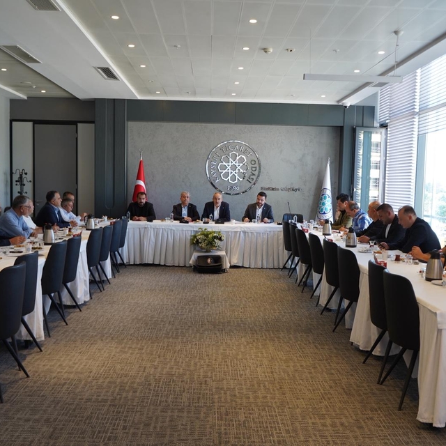 AK Parti İl Başkanı Okandan, İnşaat Sektörü İstişare Toplantısı'na katıldı