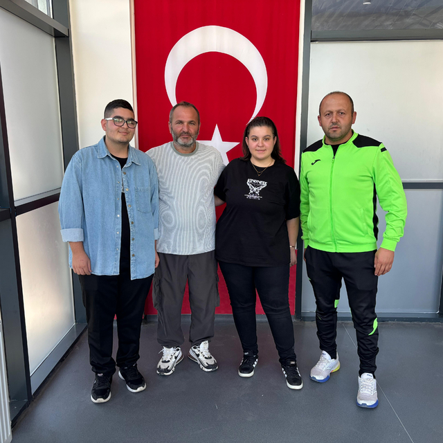 Isparta'da doğuştan görme engelli kardeşler, hayali olan BESYO bölümüne yer...