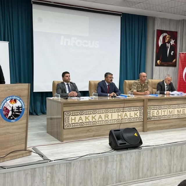Hakkari'de "Okul Sağlığı ve Güvenliği Toplantısı" yapıldı