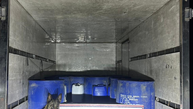 Van'da 3 ton 710 litre asetik asit anhidrit ele geçirildi