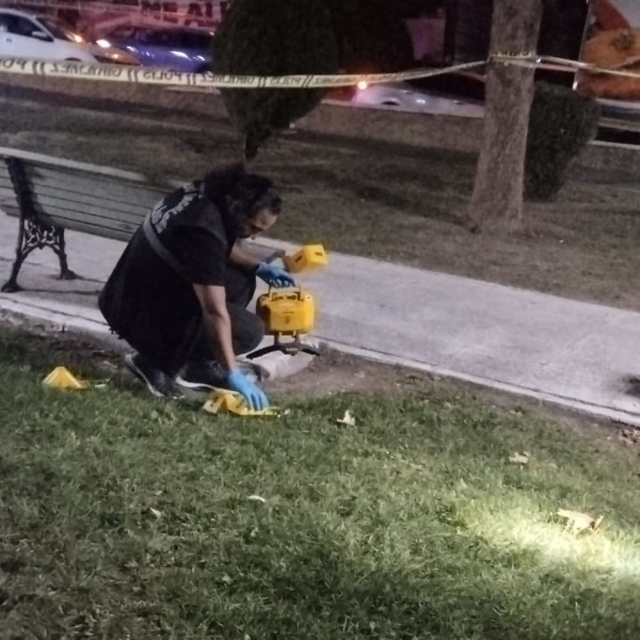 Dükkanın önünde tüfekli saldırıda öldü