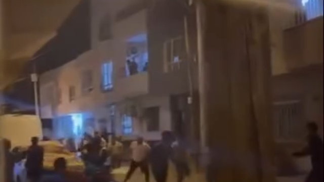 Mardin'de taş, sopa ve tüfekli kavga kamerada: 3 yaralı