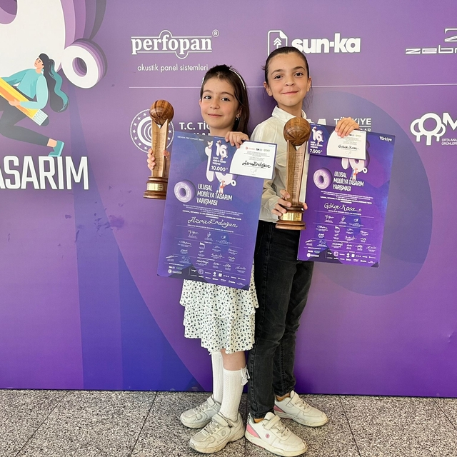 Çubuk Bilim ve Sanat Merkezi öğrencileri Mobilya Tasarım Yarışması'nda başa...