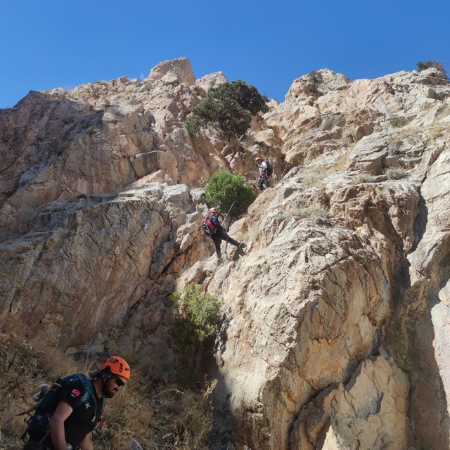 Dağ çayı ve ot toplamak için Aladağlar'a çıkan kişiden 4 gündür haber alına...