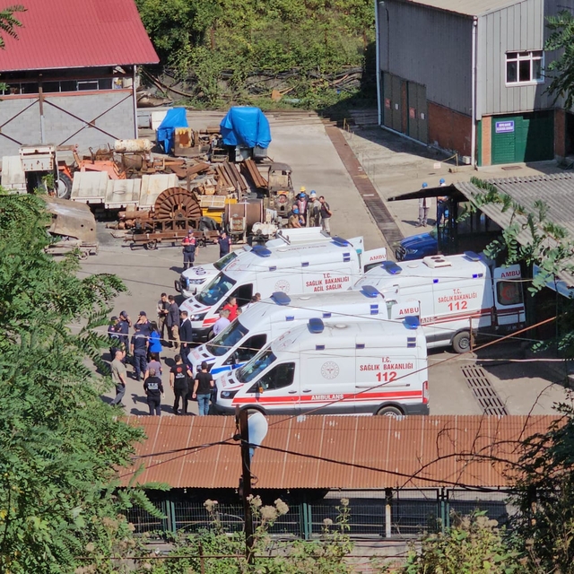 Zonguldak'ta maden ocağında göçük; 2 işçi mahsur