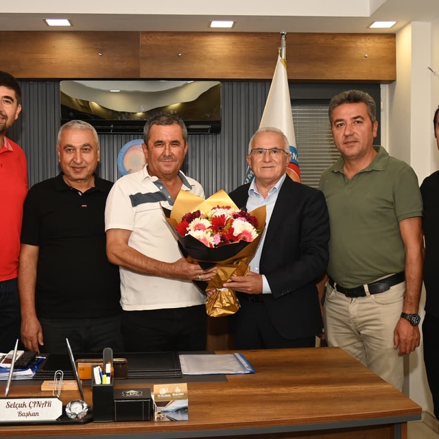 Kumluca Belediye Başkanı Avcıoğlu, Ahilik Haftası dolayısıyla esnafı ziyare...