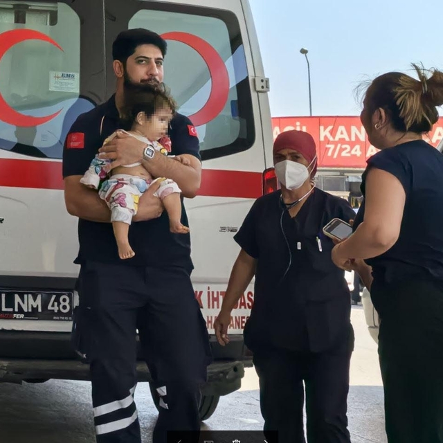 Evlerinde Maraş otu yutan Elisa bebek tedaviye alındı