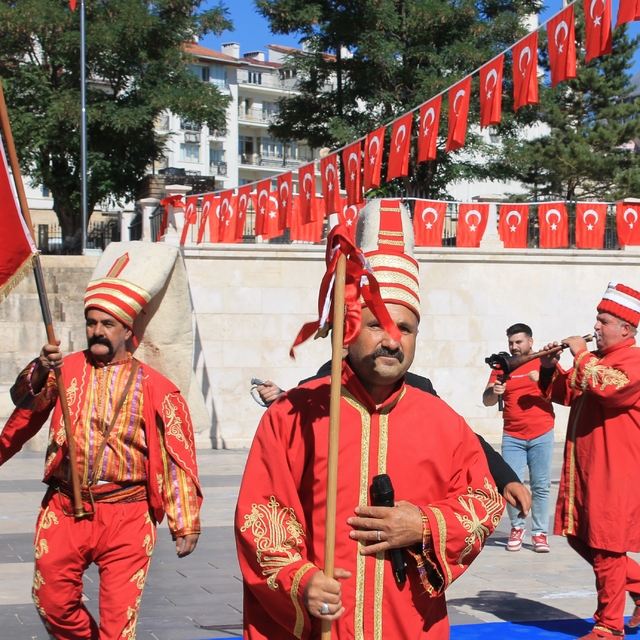 Sivas'ta 'Ahilik Haftası' atlı birlik ve mehteranla kutlandı