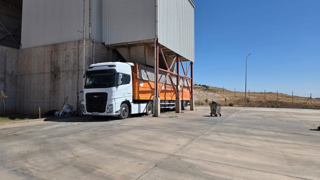 Mardin Büyükşehir Belediyesi atık taşıma kapasitesini artırdı