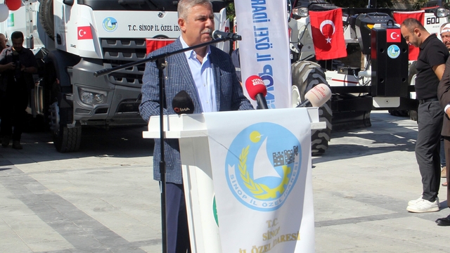 Sinop'ta İl Özel İdaresi filosuna kazandırılan yeni hizmet araçları tanıtıldı