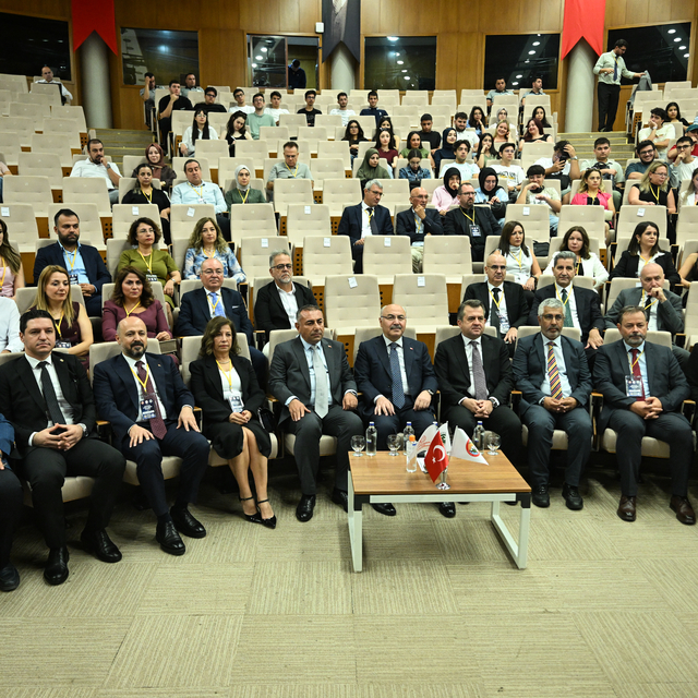 Adana'da "Çukurova Sağlık Turizmi Çalıştayı" başladı