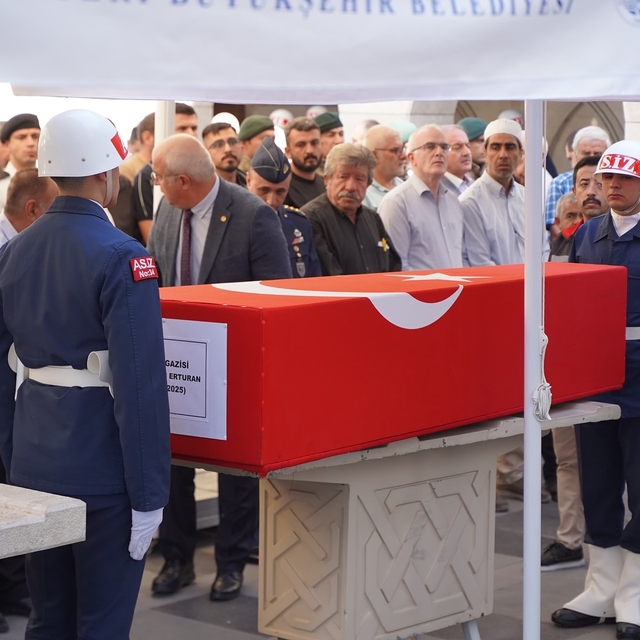 Hayatını kaybeden Kore gazisi, toprağa verildi