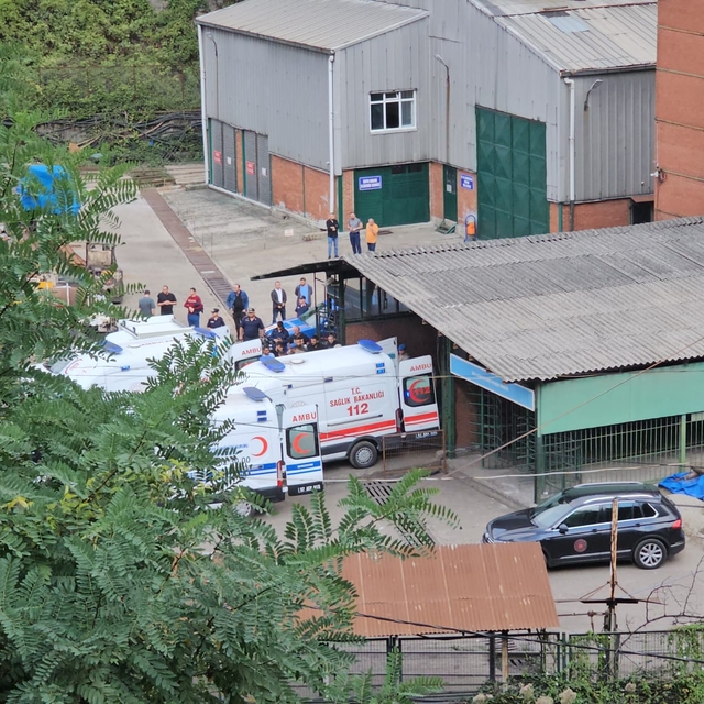 Zonguldak'ta maden ocağında göçük; 1 ölü, 1 yaralı (2)