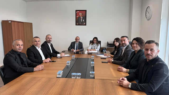 Tekirdağ NKÜ ve Öz Sağlık-İş Sendikası arasında toplu iş sözleşmesi imzalandı