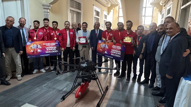 Giresun Üniversitesi TEKNOFEST 2025'te çeşitli alanlarda dereceler aldı