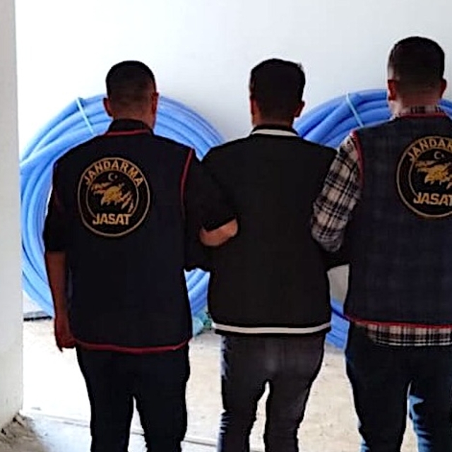 Muş'ta kesinleşmiş hapis cezası bulunan 2 hükümlü yakalandı