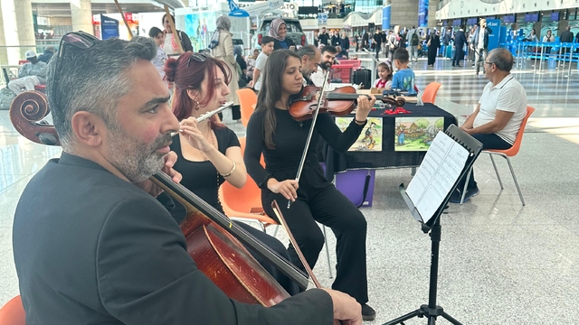 Ankara Esenboğa Havalimanı'nda Dünya Turizm Günü etkinliklerle kutlandı
