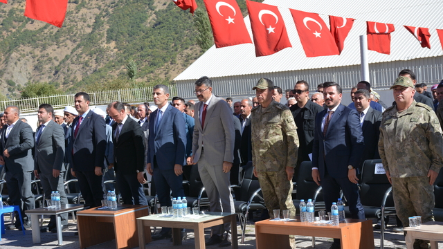 Hakkari'de MÜSİAD tarafından yenilenen köy okulu hizmete açıldı